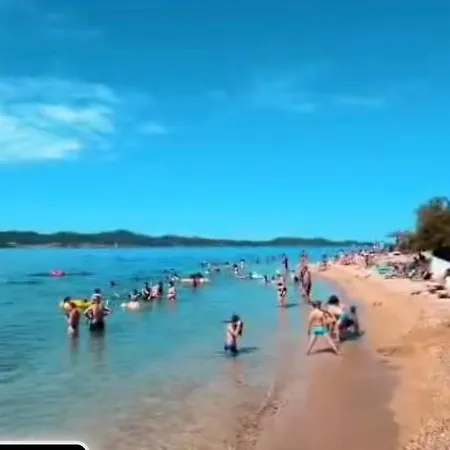 西蒙尼公寓 公寓