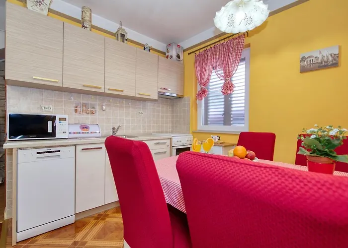 西蒙尼公寓 * 扎达尔