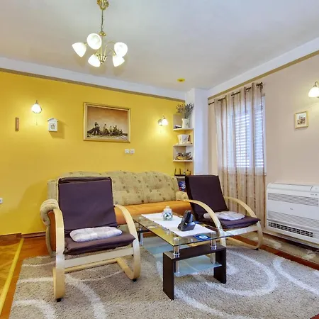 Apartamento Simeone *